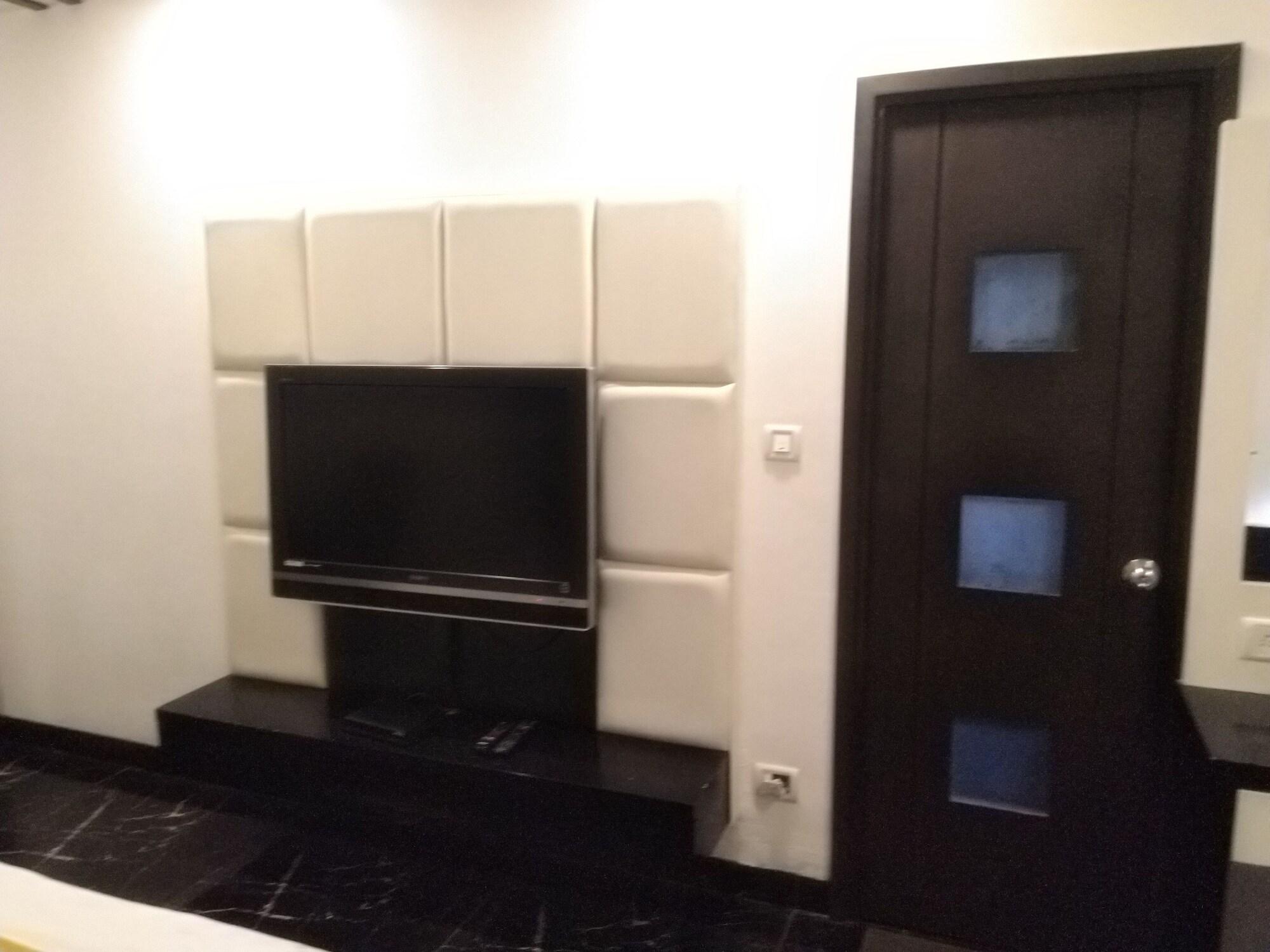 Arihant Inn-Near Blk Hospital Ню Делхи Екстериор снимка