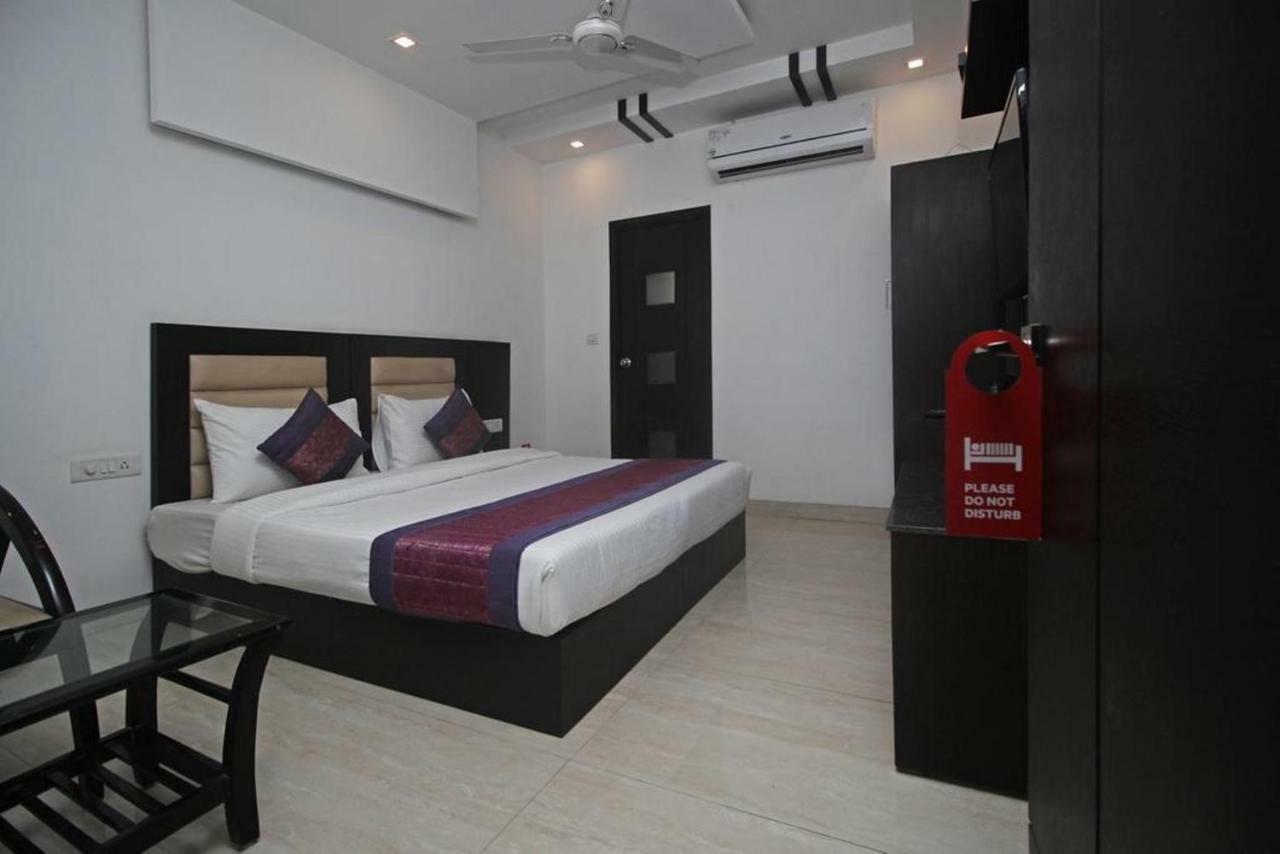 Arihant Inn-Near Blk Hospital Ню Делхи Екстериор снимка