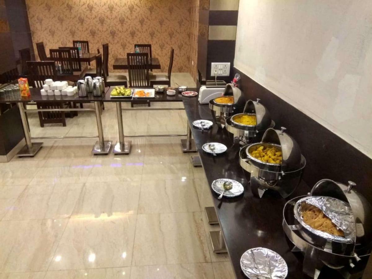 Arihant Inn-Near Blk Hospital Ню Делхи Екстериор снимка